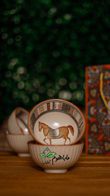 پک کاسه چهار عددی طرح اسب همراه با جعبهی شکیل و کادویی